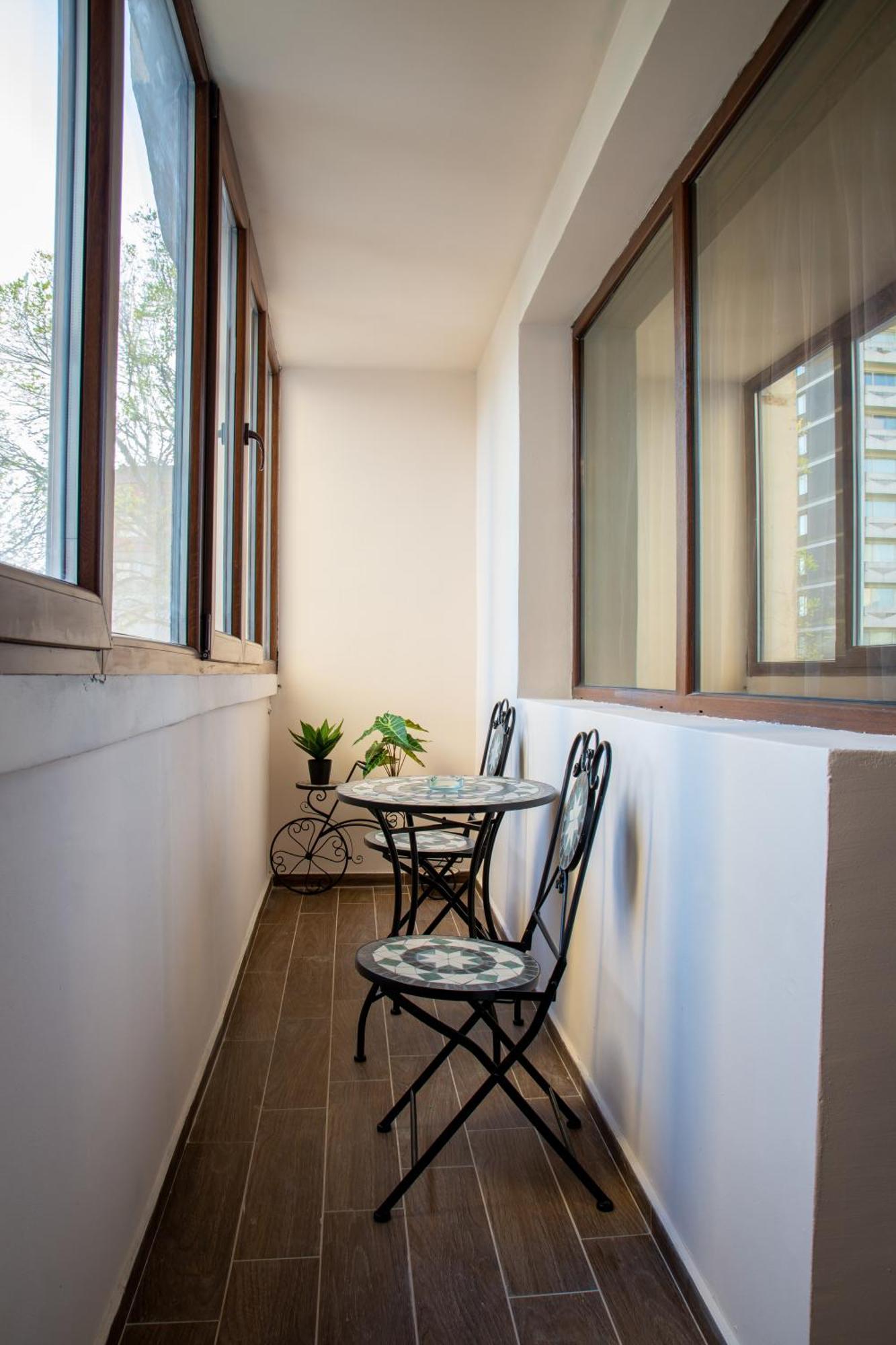 Light Apartment Varna Exterior photo